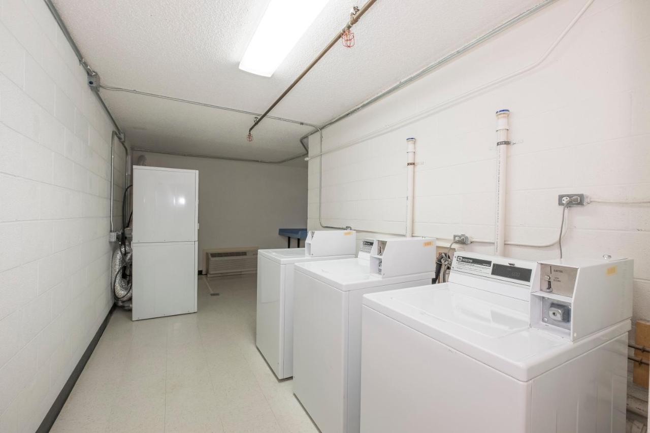 邓弗里斯 顿弗里斯-夸迪克红屋顶客栈汽车旅馆 外观 照片